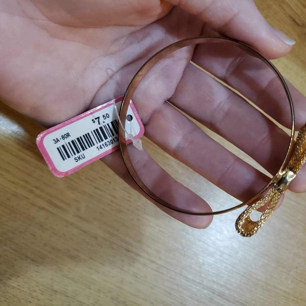 Over 20 bracelets - Picture 4 of 6